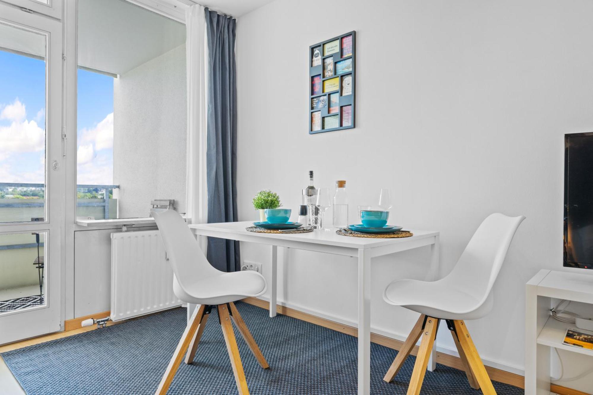 Sonniges City-Apartment Mit Suedbalkon Und Parklatz Neusass Extérieur photo
