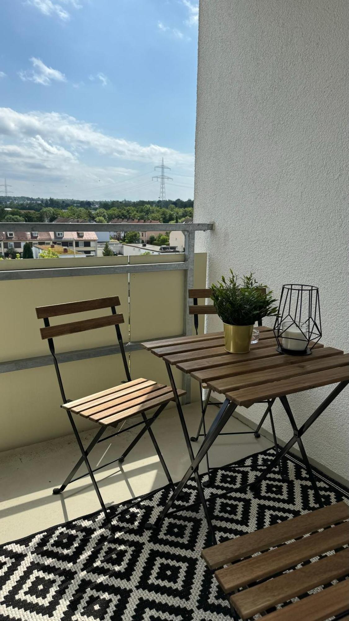 Sonniges City-Apartment Mit Suedbalkon Und Parklatz Neusass Extérieur photo